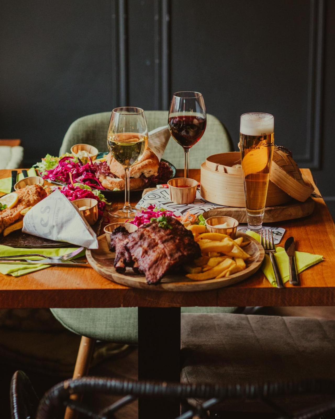 Cafe 'T Vonderke Bed & Breakfast Eindhoven Ngoại thất bức ảnh